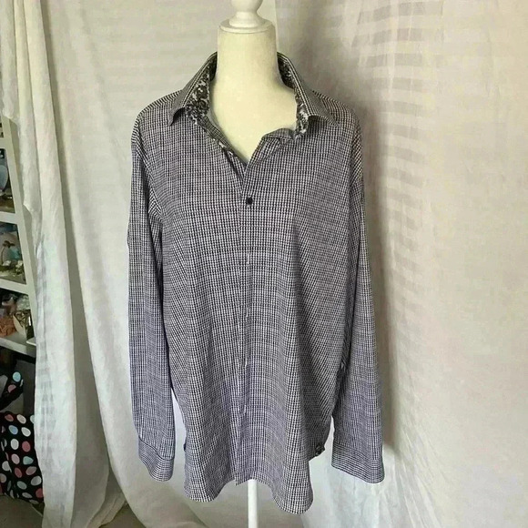 Robert Graham Other - Robert Graham button up XL mens shirt